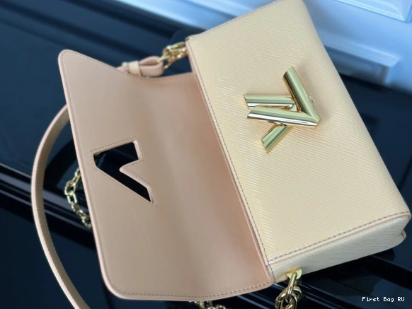 Firstbag TWIST-23.5*12*7 LOUIS VUITTON cm 0710